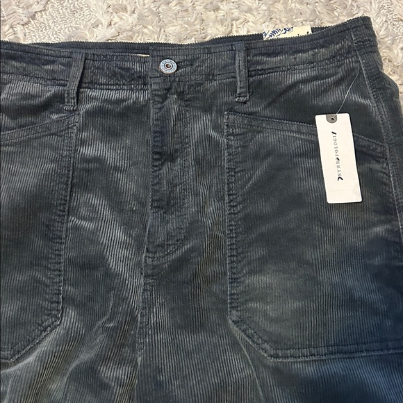 NWT Pilcro from Anthropologie Carpenter Wide Leg Corduroy Pants 29 - Picture 5 of 10